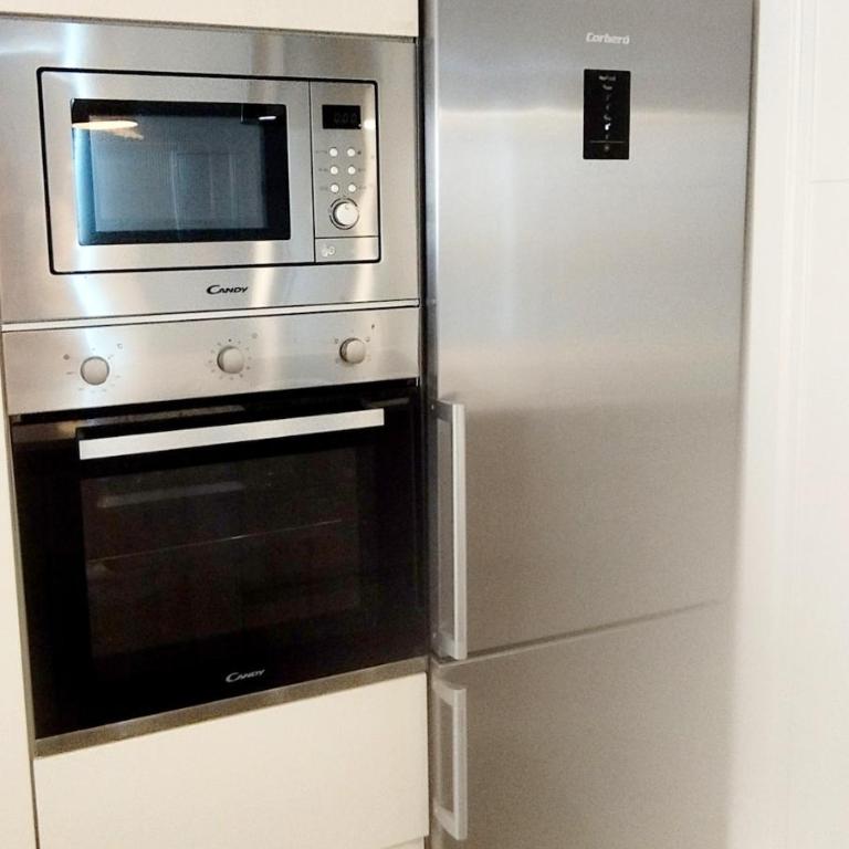 PICASSO - Quiet Renovated Apartment with Oven and Dishwasher and Lift - Steps from Calle San Miguel - Apartamento - 9