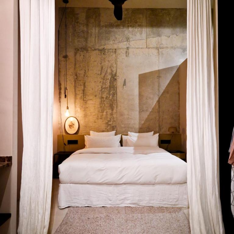 SUITES 9 MALAGA, three unique suites with private plunge pool - Suite mit 1 Schlafzimmer - 17