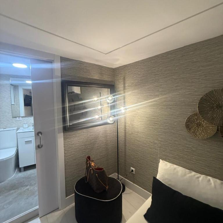 Queen's Opera I - Alojamiento Corta Estancia - Apartment mit 2 Schlafzimmern - 19