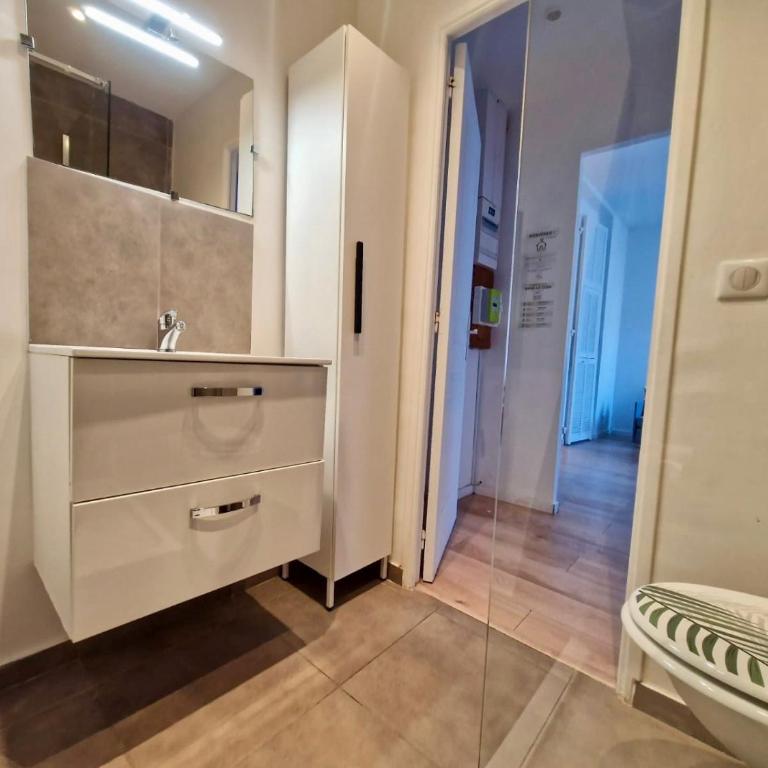 Chic Riviera Apartment Near Promenade des Anglais - Appartement 1 Chambre - 4