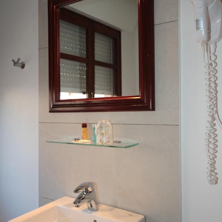 Hostal Ripoll Ibiza - Habitación Individual con baño compartido - 3