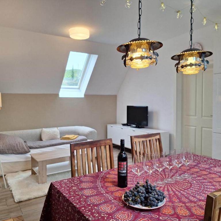 Südsteirisches HOFGLÜCK das XXL Ferienreich im 1 STOCK - Deluxe Suite mit Whirlpool-Badewanne - 16