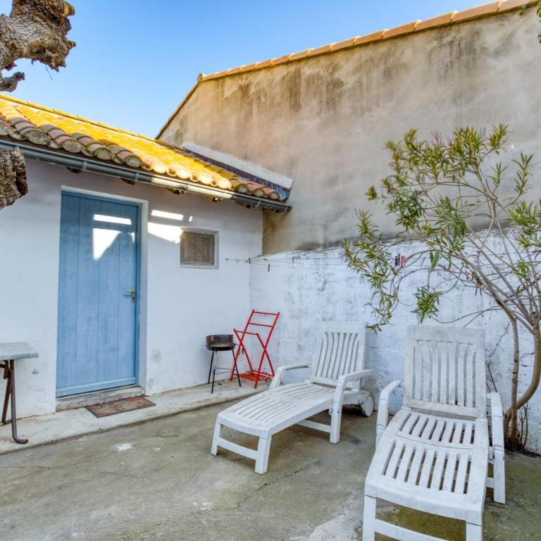 Le Flamant Rose - One-Bedroom Apartment with Garden View - 18