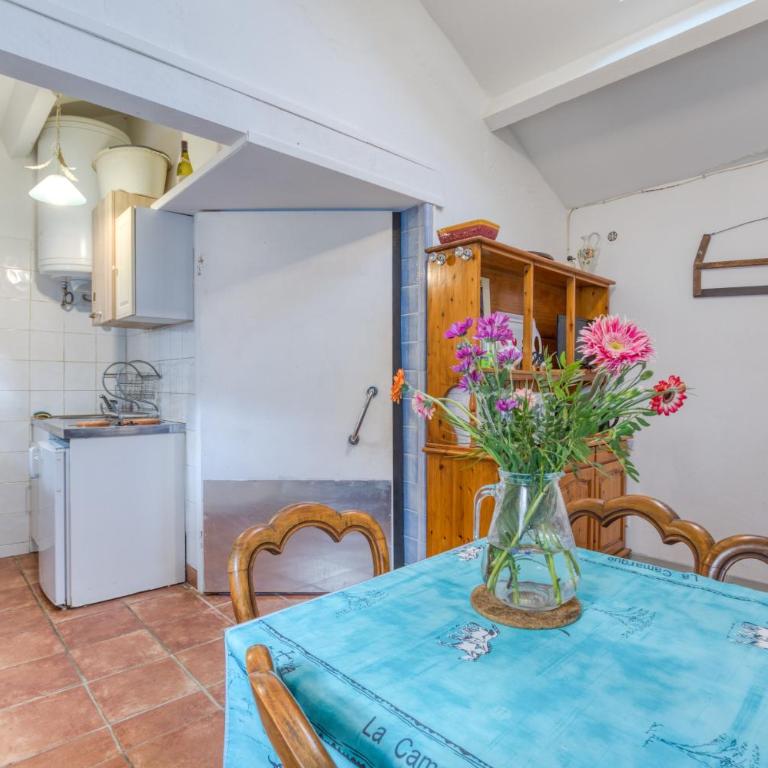 Le Flamant Rose - One-Bedroom Apartment with Garden View - 8