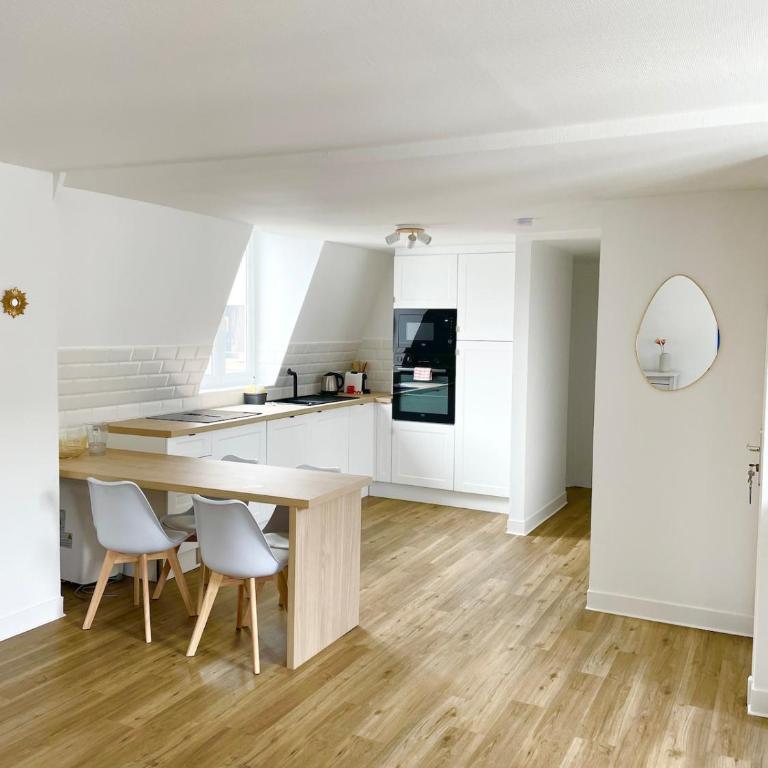 Appartement cozy en hyper centre à 200 de la plage - Appartement 2 Chambres - 32