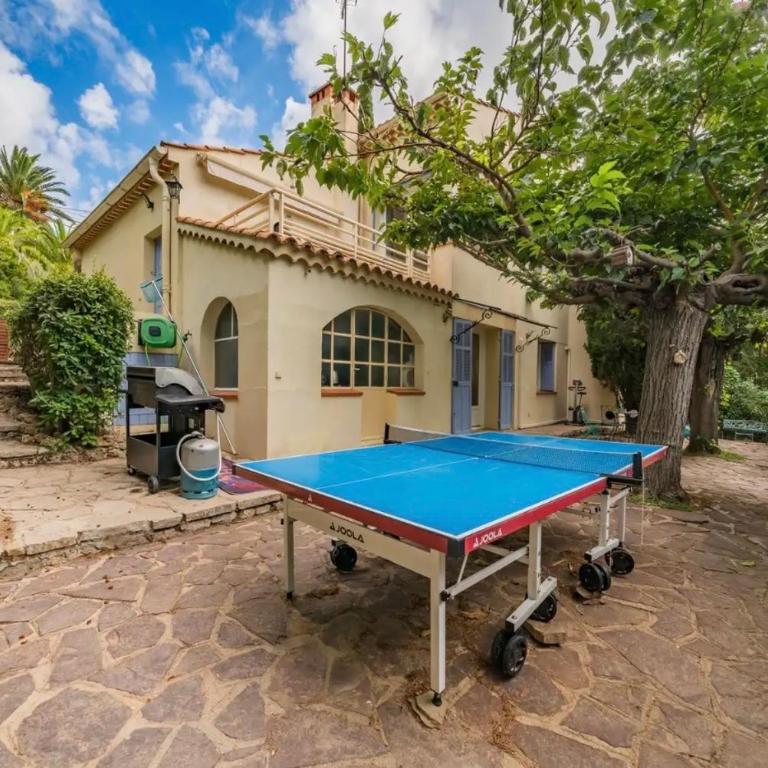 Villa 10 mn on foot from beaches, TGV station and city center with swimming pool - Villa - 17