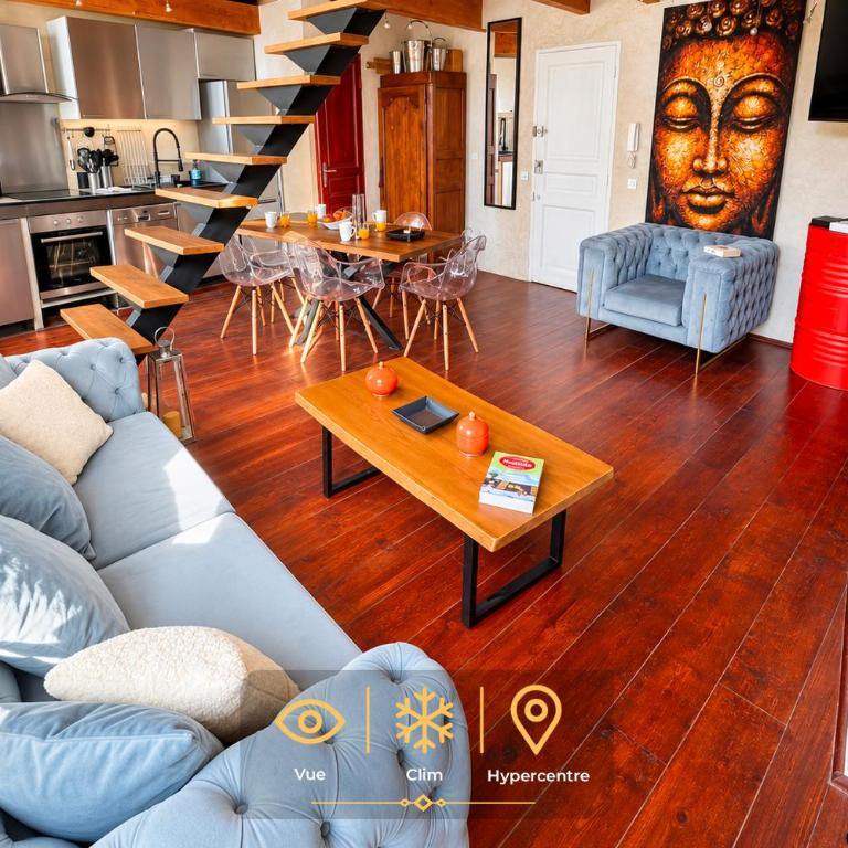 AC - Rooftop views - Festival heart - Two-Bedroom Apartment - 1