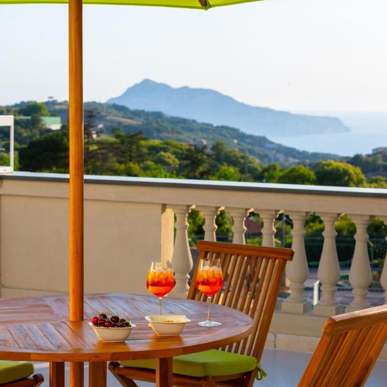 Nevada Infinity Villa with Pool, Terrace, Capri View - Villa - 14