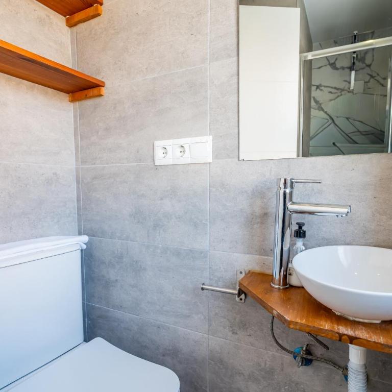 Cubo's Espronceda Malaga Apartment - Apartamento - 28