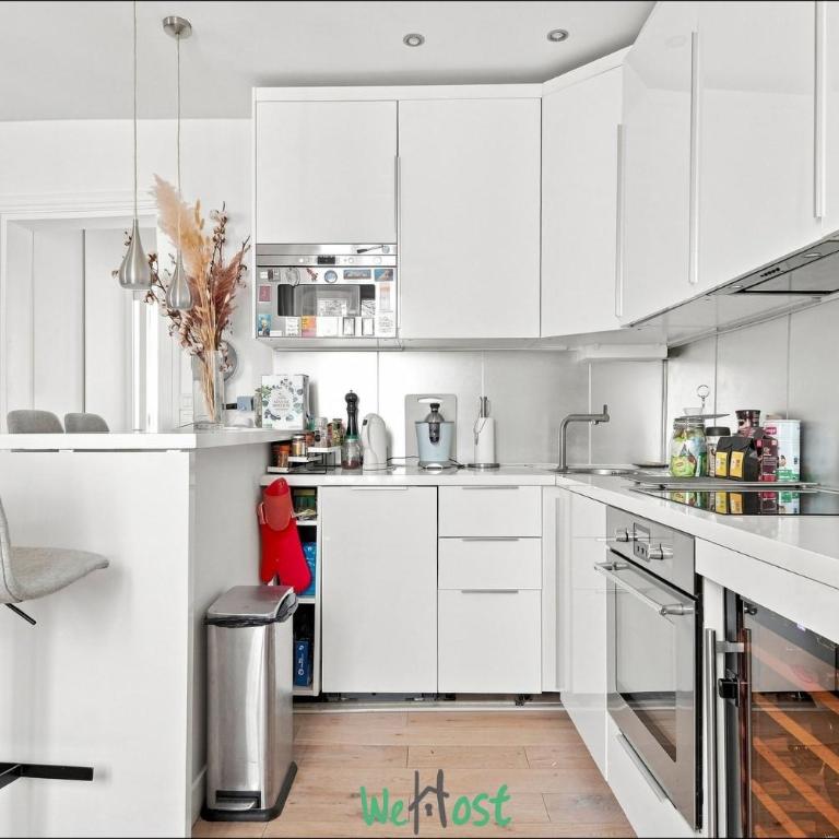 Parisian Charm at the Foot of Sacré-Cœur - Appartement - 8