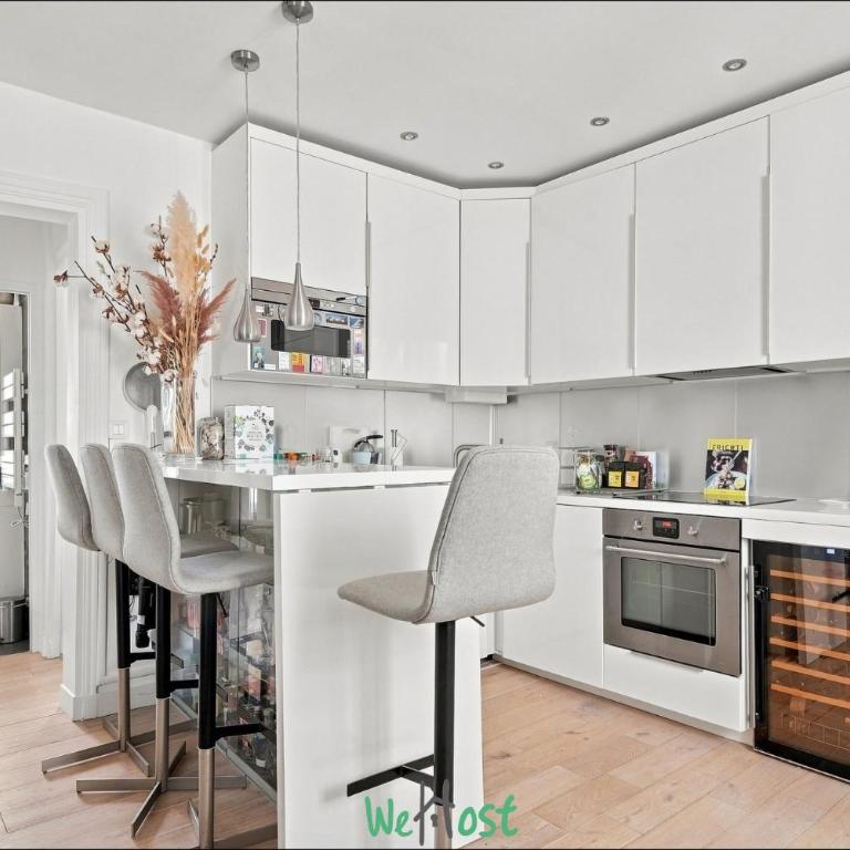 Parisian Charm at the Foot of Sacré-Cœur - Appartement - 3