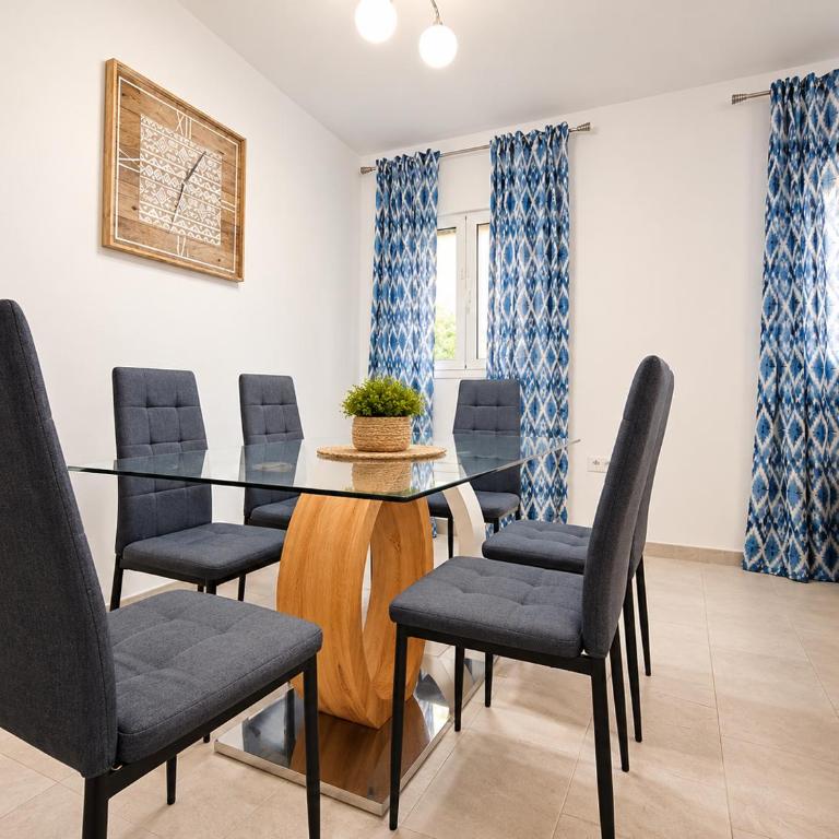 Sol y Patio city center - Apartamento de 2 dormitorios - 9