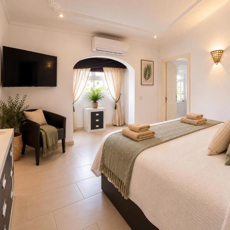 Sea View Villa with Private Pool & Jacuzzi on Golf Course - Villa con Vista Mare - 11