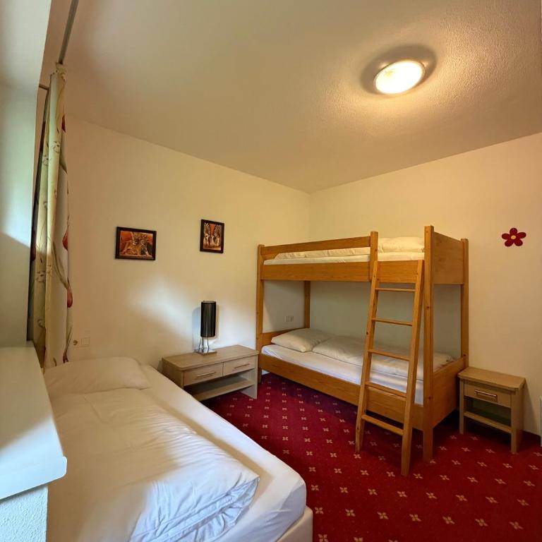 Appartement Markus - Two-Bedroom Deluxe Apartment with Garden View - 7