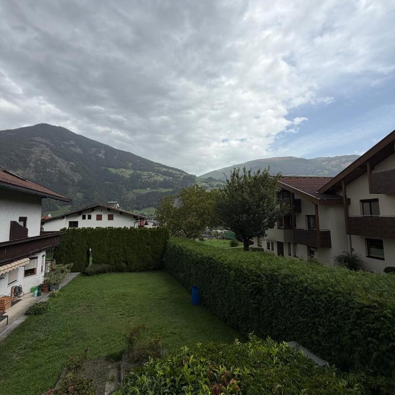 Appartement Markus - Three-Bedroom Premium Apartment with Balcony - 2