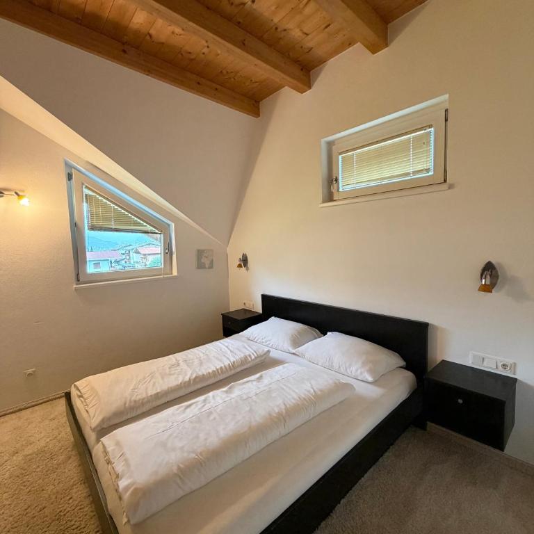 Appartement Markus - Three-Bedroom Premium Apartment with Balcony - 13