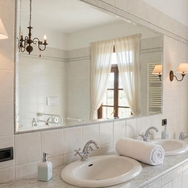 Agriturismo Casa Alla Madonna - Suite Familiale avec Balcon - 2