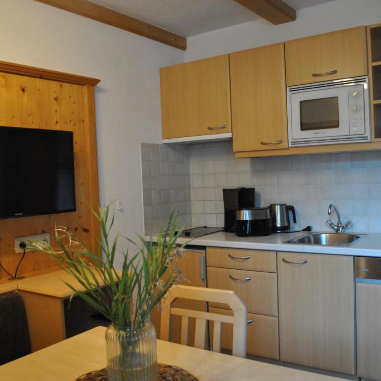 Haus Untergand - Apartment mit 1 Schlafzimmer und Balkon - 12