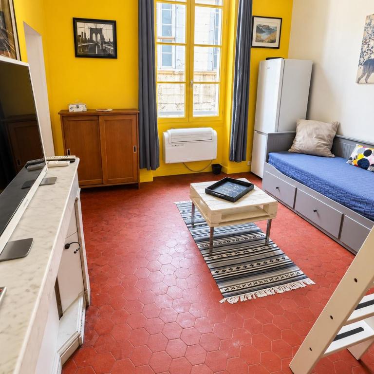 CLIM - STUDIO - 450m du Palais des Papes - Appartement 1 Chambre - 5