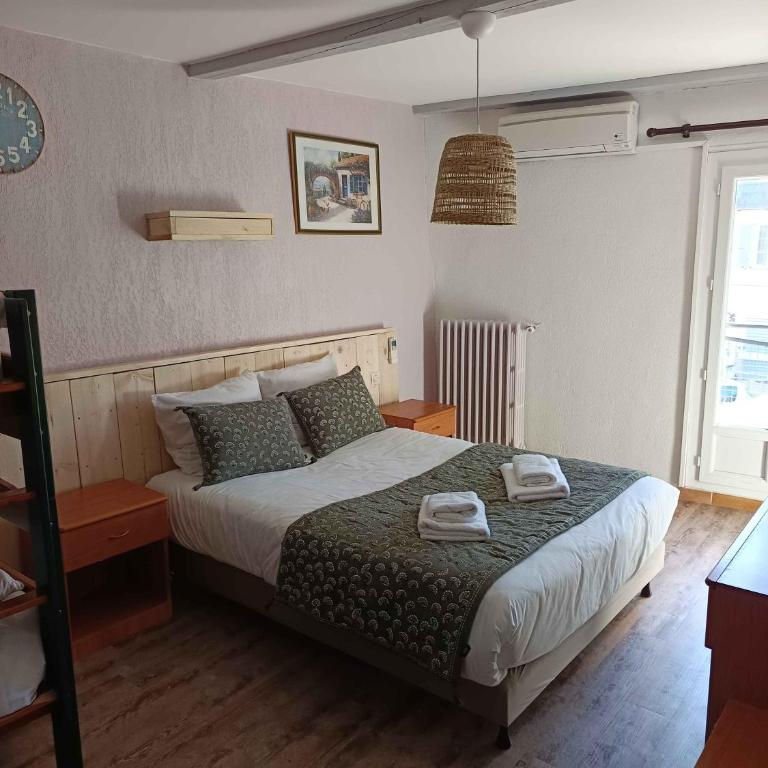 Hôtel restaurant Beauséjour - Chambre Quadruple Standard - 3