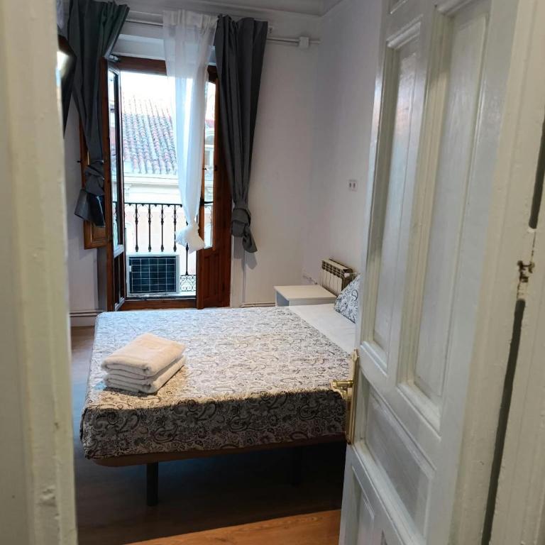 Hostal My Stay Madrid - Doppelzimmer mit eigenem Bad - 5
