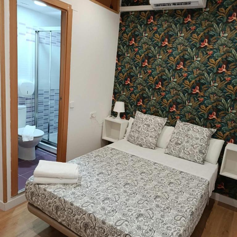 Hostal My Stay Madrid - Doppelzimmer mit eigenem Bad - 9
