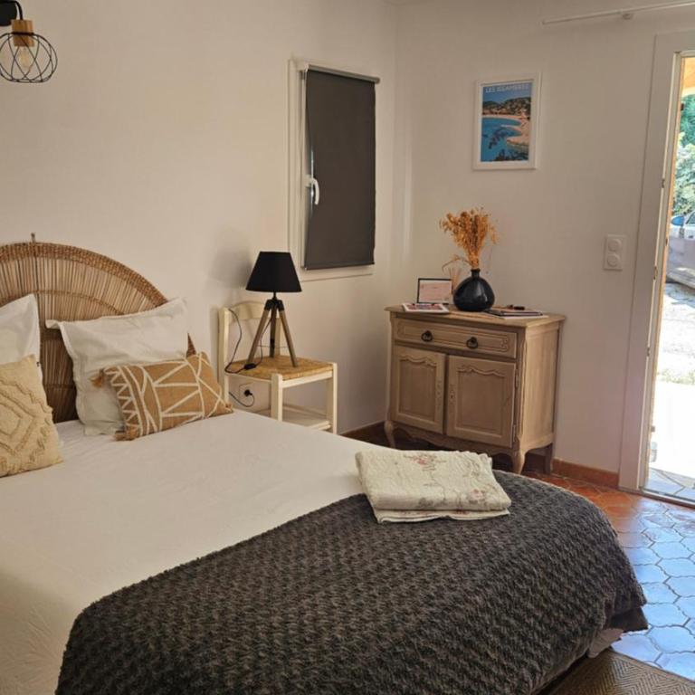Li Cabanoun, Studios au Soleil Issambres Sainte-Maxime à 3min de la plage à pied - Studio mit Terrasse - 14