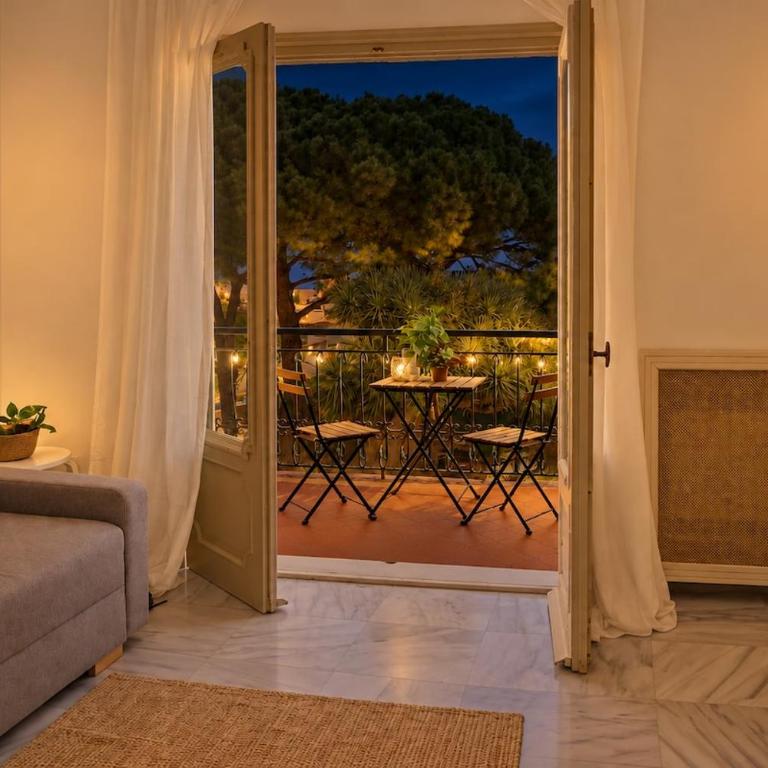 Villa Arroyo - Renovated Apartment for 6 with Sea Views and Two Terraces - Two-Bedroom Apartment - 9