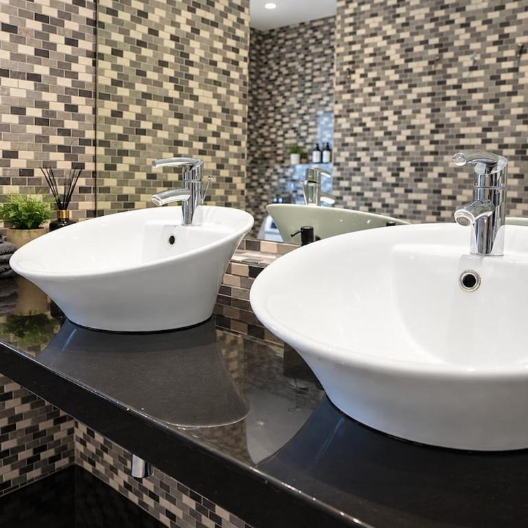 Villa Arroyo - Renovated Apartment for 6 with Sea Views and Two Terraces - Two-Bedroom Apartment - 20