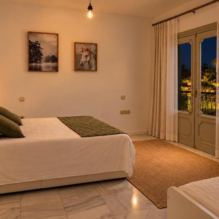 Villa Arroyo - Renovated Apartment for 6 with Sea Views and Two Terraces - Two-Bedroom Apartment - 23