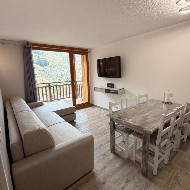 Le Belved'air Appartement 4-6 complètement rénové - Two-Bedroom Apartment - 1