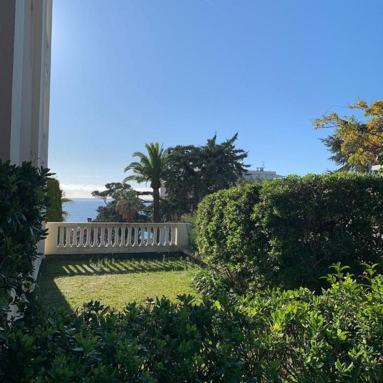 Sunny terrace apartment seaview, free parking - Appartement 2 Chambres - 8