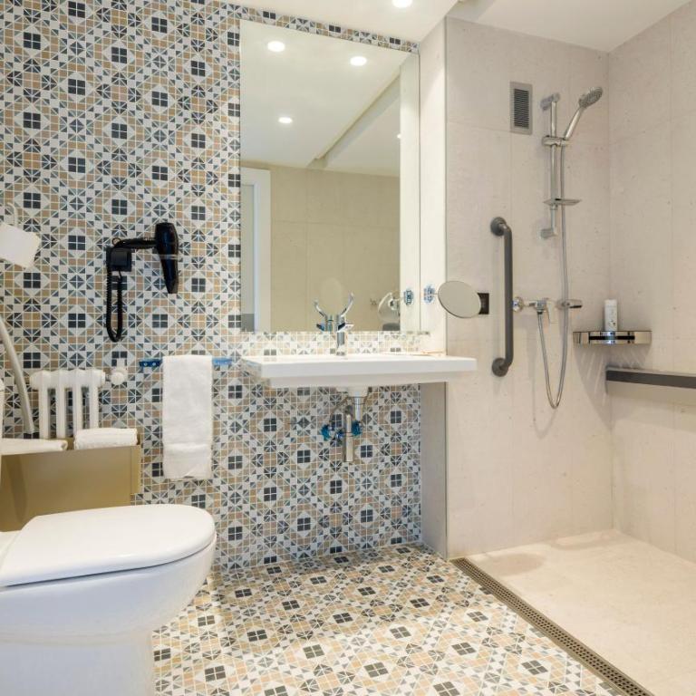 Ilunion Caleta Park - Habitación Doble adaptada para personas con movilidad reducida - 7