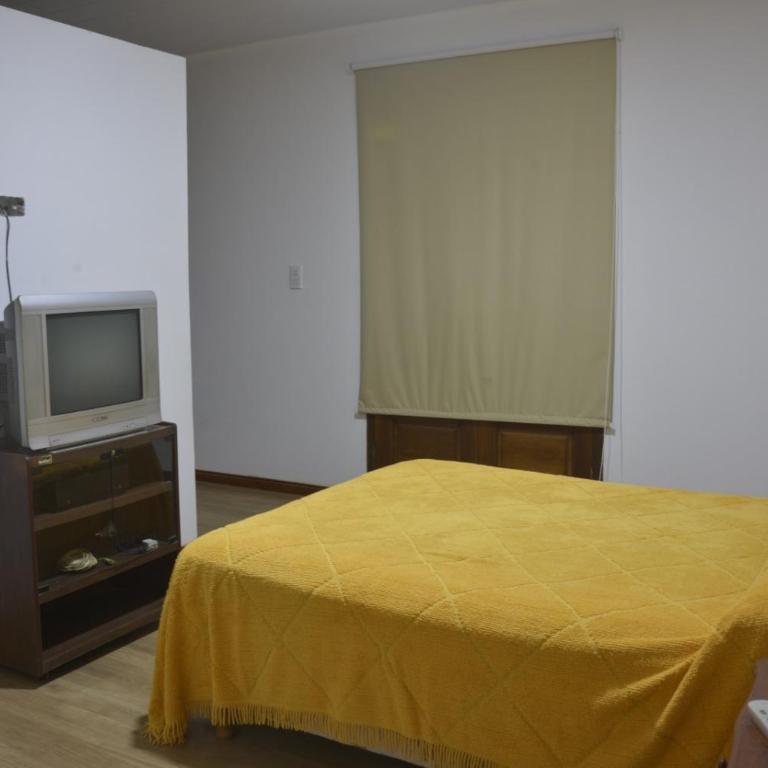 Casa centro Las Flores - Three-Bedroom House - 15