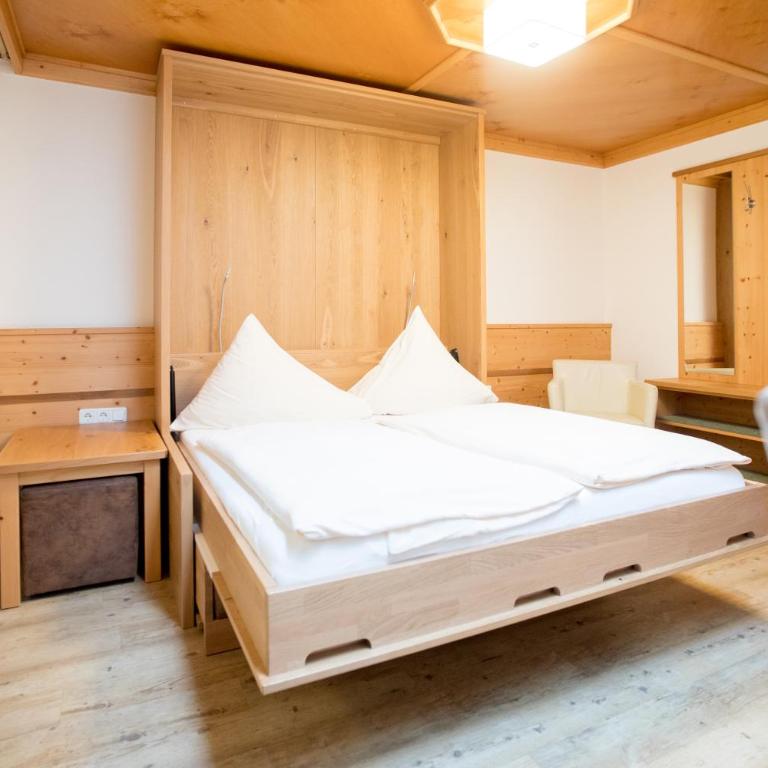 Hotel Ennskraxblick - Familienzimmer mit Balkon - 9