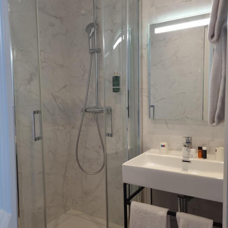 Oceania Hôtel d'Anjou Angers - Chambre Simple Standard - 5
