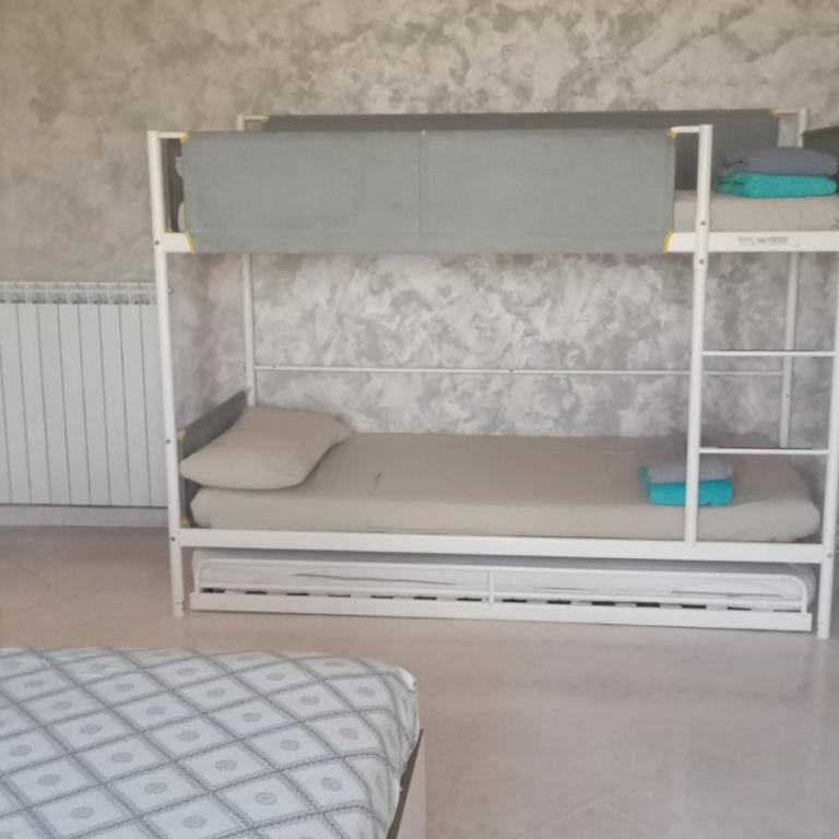 Maria's home - Camera Familiare con Bagno Privato - 15