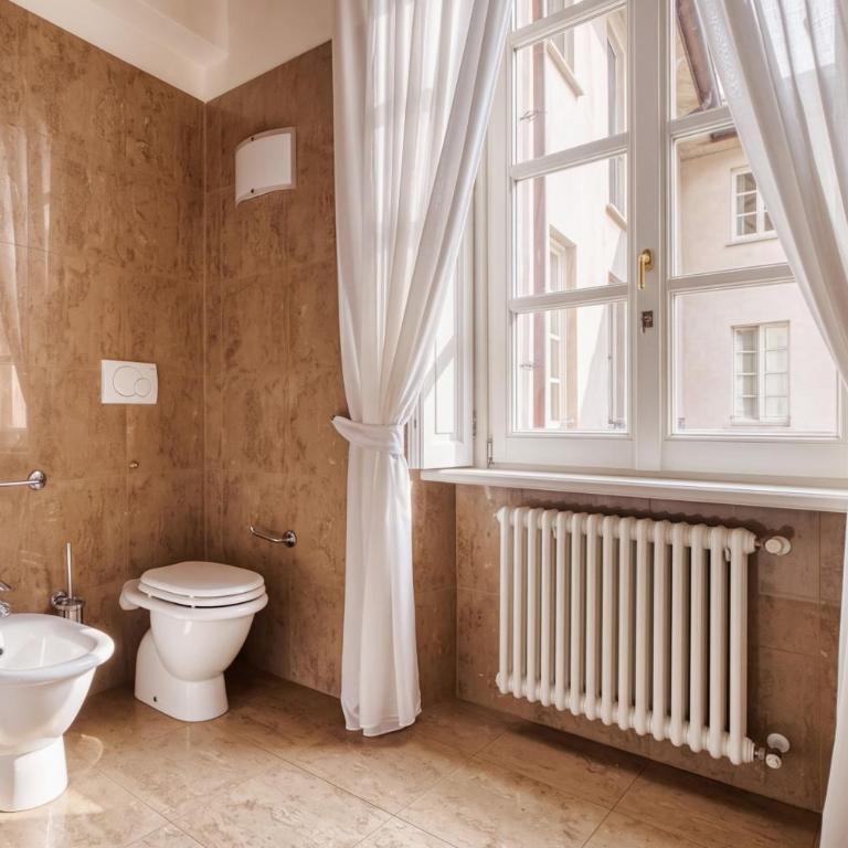 Santo Stefano Square and Duomo View - One-Bedroom Apartment with Spa Bath - 17