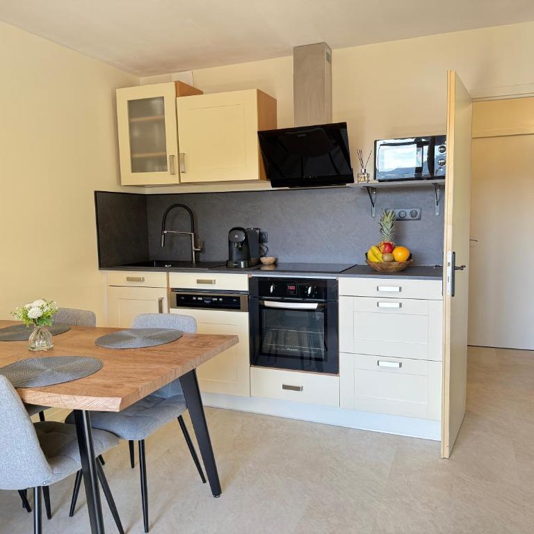La Suite and Le Cocon, 2 apartments, balnéo avec vue lac - Appartamento con 3 Camere da Letto e Vista Lago - 12