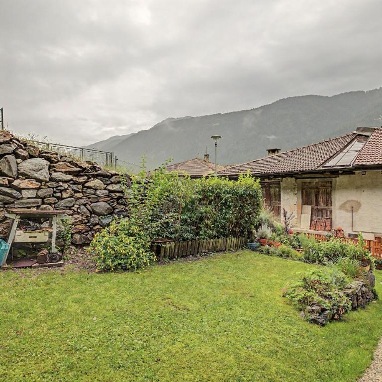 Fiore dell'Alpe - Three-Bedroom Premium Apartment with Balcony - 29