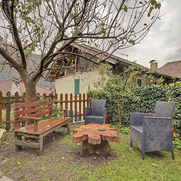 Fiore dell'Alpe - Three-Bedroom Premium Apartment with Balcony - 25