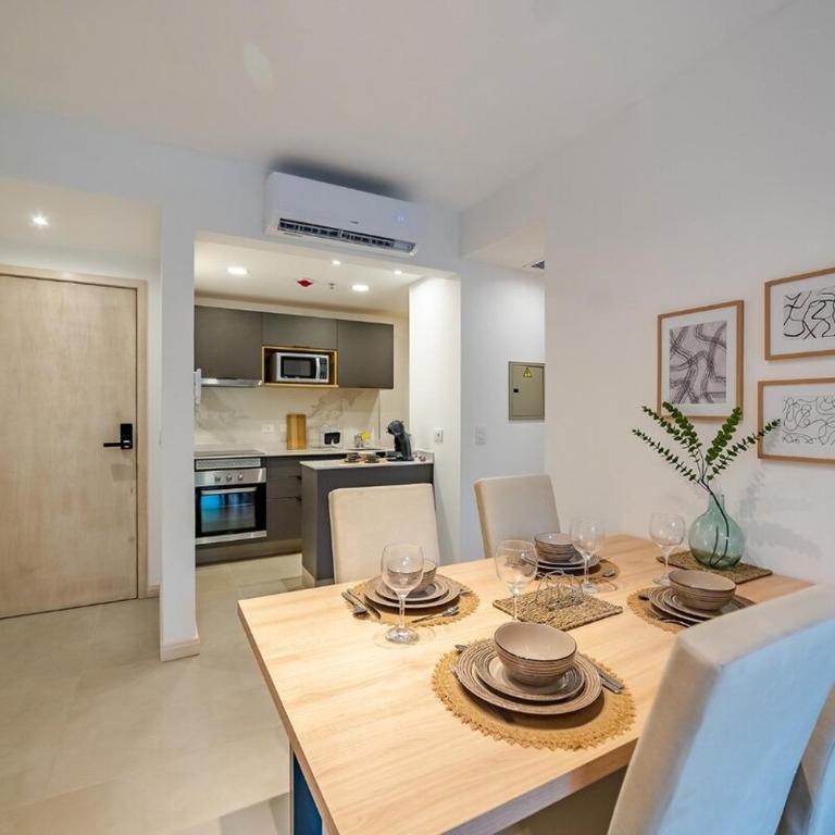 1A Steps from Shopping del Sol and Paseo La Galería! - One-Bedroom Apartment - 12