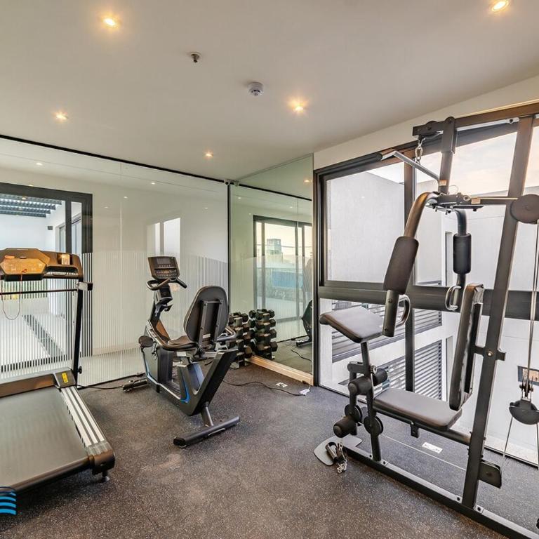 1A Steps from Shopping del Sol and Paseo La Galería! - One-Bedroom Apartment - 20