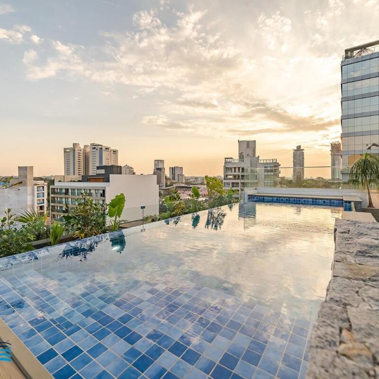 1A Steps from Shopping del Sol and Paseo La Galería! - One-Bedroom Apartment - 28