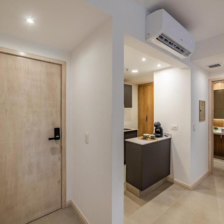 1A Steps from Shopping del Sol and Paseo La Galería! - One-Bedroom Apartment - 35
