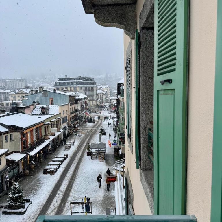Historic Chamonix Flat - Mont Blanc View with Balcony - Appartement 1 Chambre avec Balcon et Vue sur les Montagnes - 2