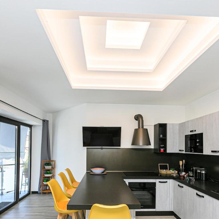 Design & Comfort with Fee Parking and AC - Appartamento con 1 Camera da Letto e Terrazza - 37