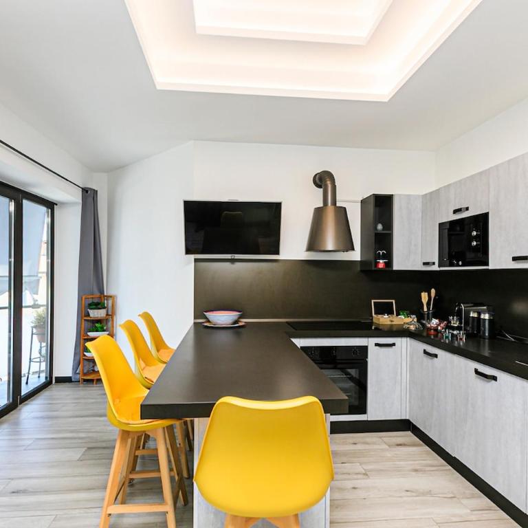 Design & Comfort with Fee Parking and AC - Appartamento con 1 Camera da Letto e Terrazza - 43