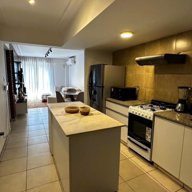 Depto Barrio sur, Plaza San Martin, Tucuman - Two-Bedroom Apartment with City View - 2