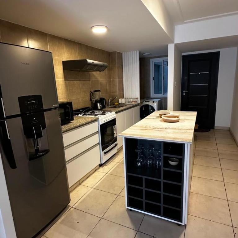Depto Barrio sur, Plaza San Martin, Tucuman - Two-Bedroom Apartment with City View - 10